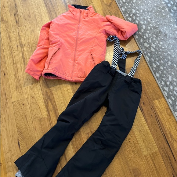 Roxy Jacket kids 14/16, white womens xs ski pants and black womens xs pants. - Picture 3 of 11
